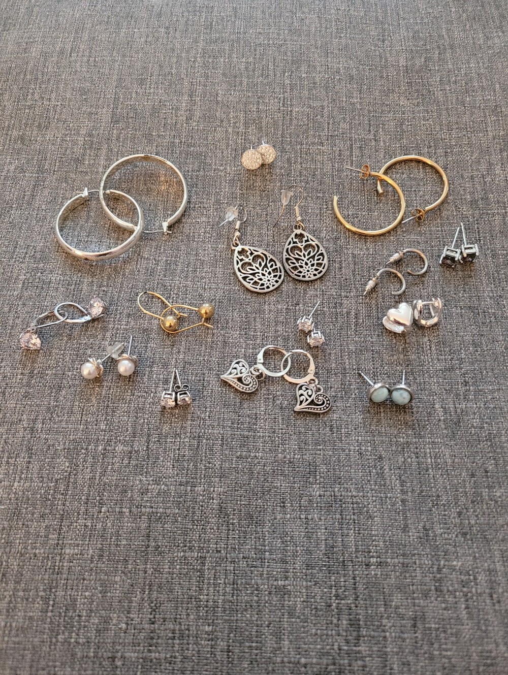 Lot Of Costume Jewerly  EARRINGS
